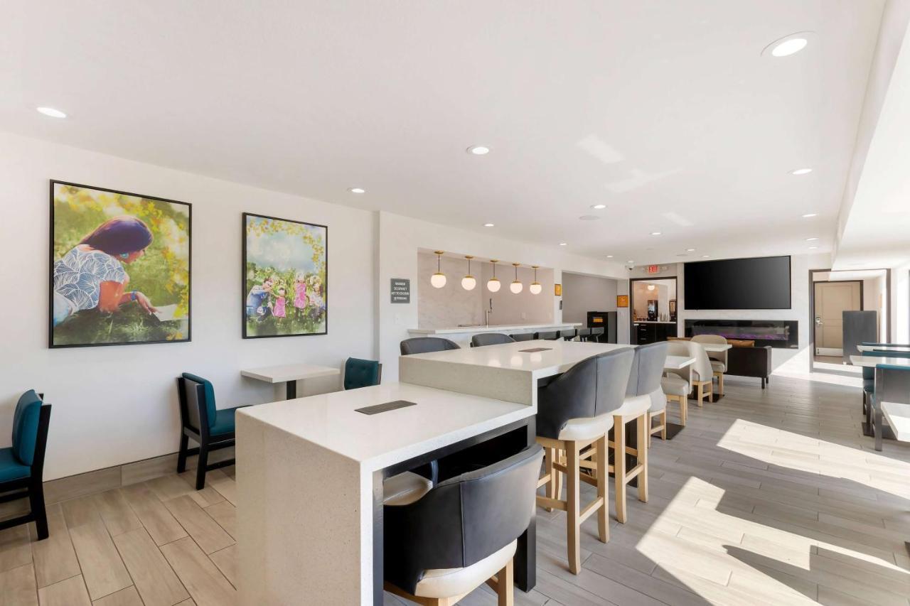 La Quinta By Wyndham Des Moines West Clive Hotel Ngoại thất bức ảnh